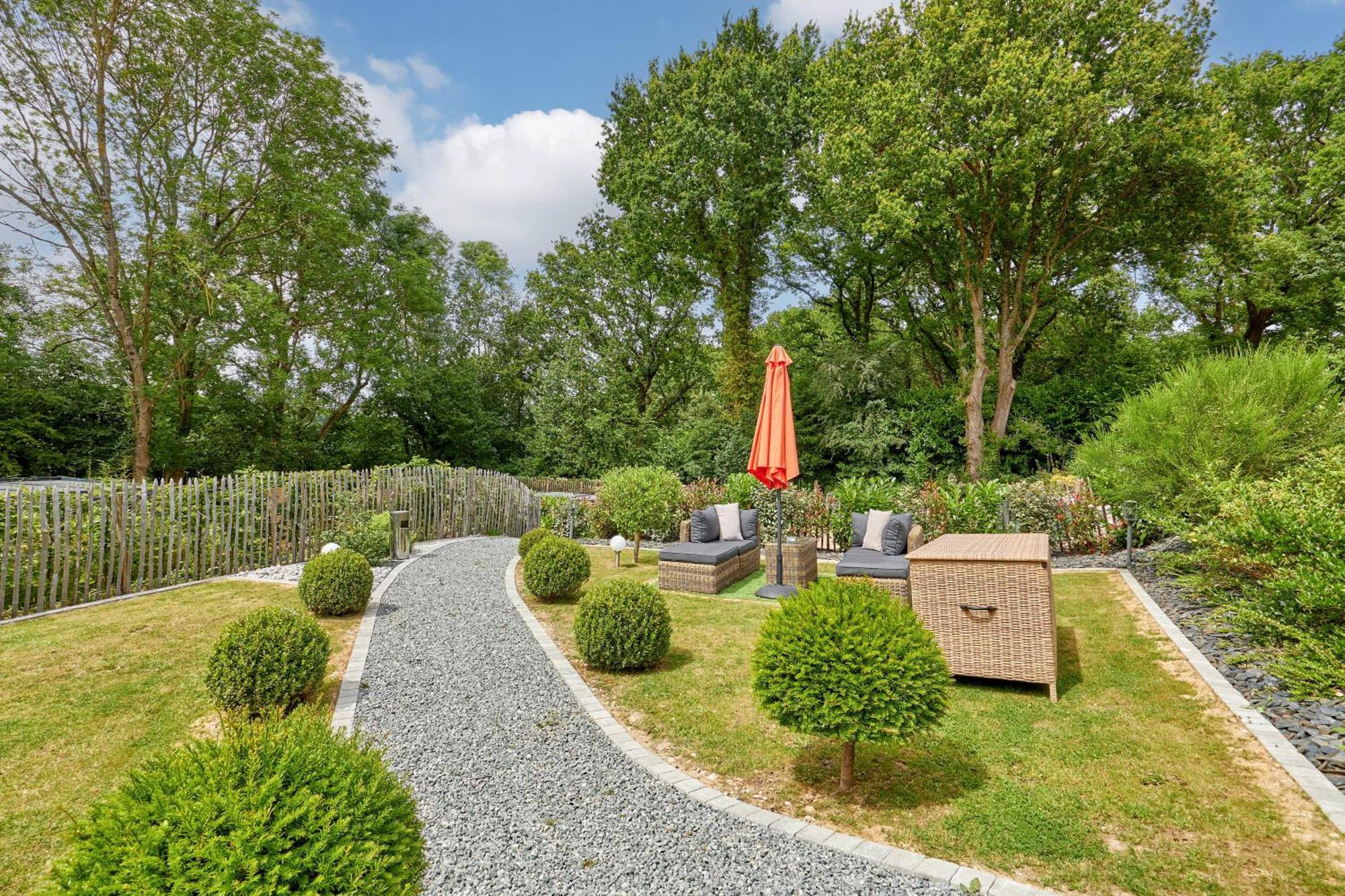 Domaine Du Gros Chene - Terrasses Avec Jacuzzis Privatifs Ablon Exterior foto
