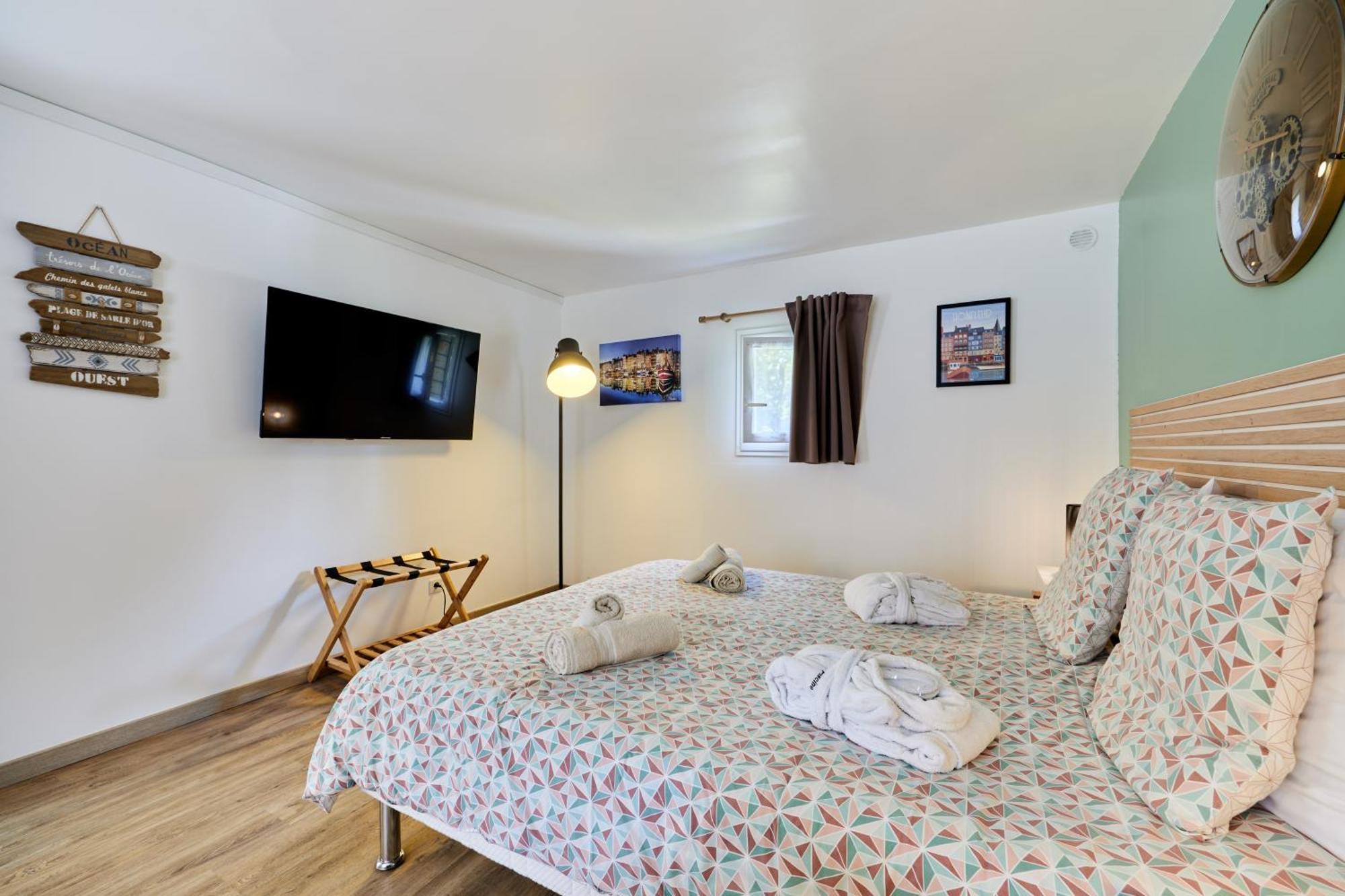 Domaine Du Gros Chene - Terrasses Avec Jacuzzis Privatifs Ablon Exterior foto