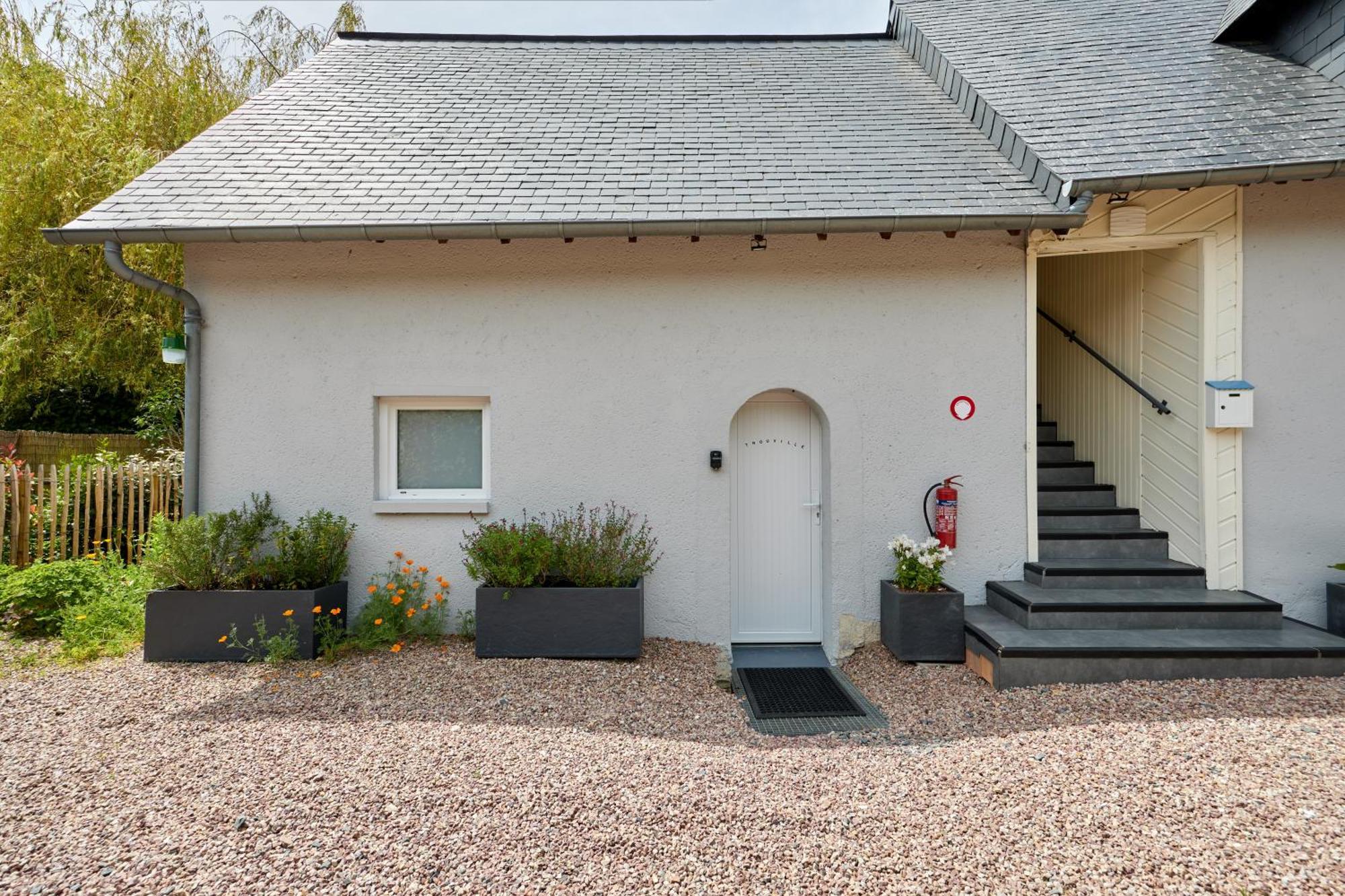 Domaine Du Gros Chene - Terrasses Avec Jacuzzis Privatifs Ablon Exterior foto